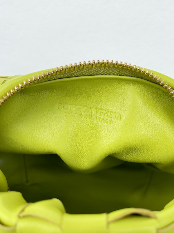 bo*te*ga Ve*ne*ta mini jodie