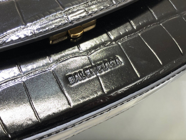 Ba*len*cia*ga ghost bag