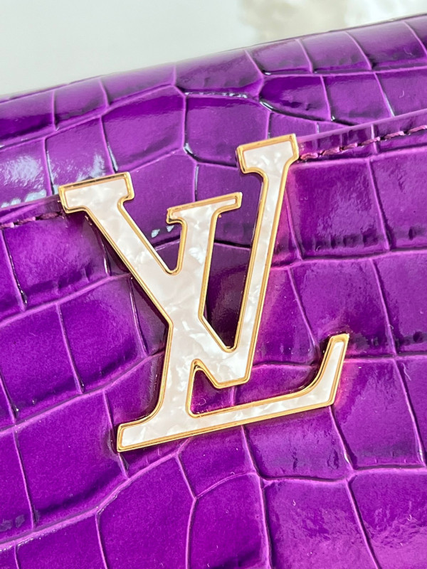 l0*is V*t0n capucines bb