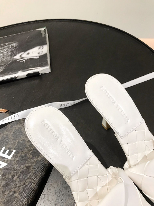 bo*te*ga Ve*ne*ta lido