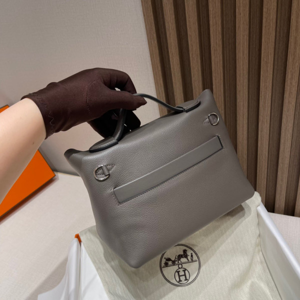 H**mes swift 24/24 21