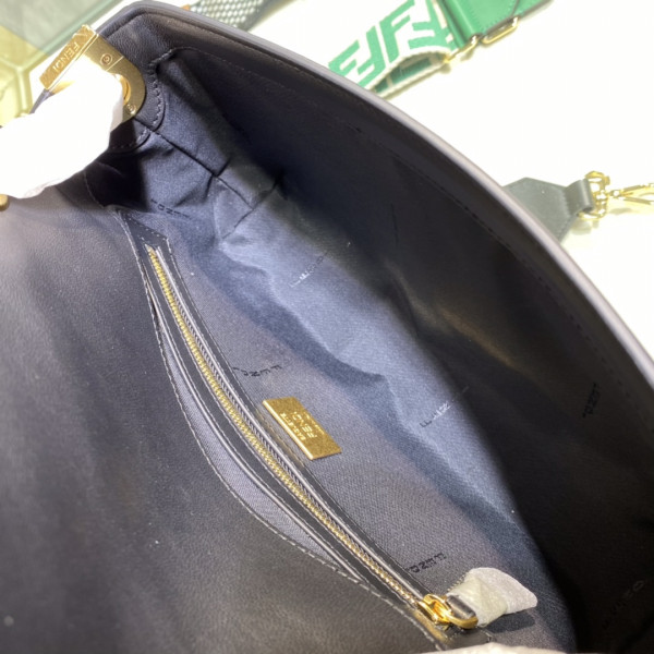 F**di baguette chain