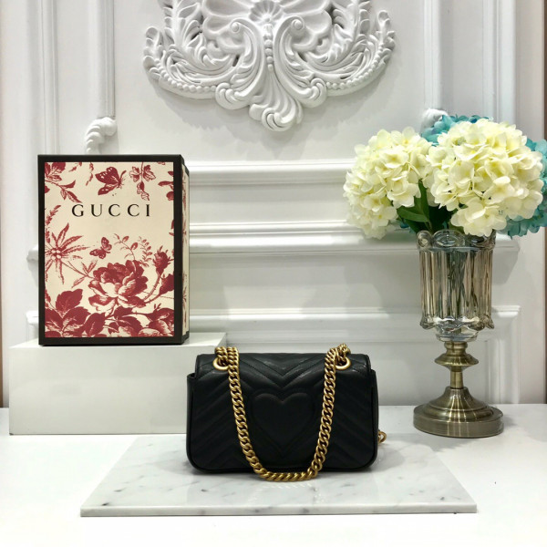 G*u*i gg marmont 22cm