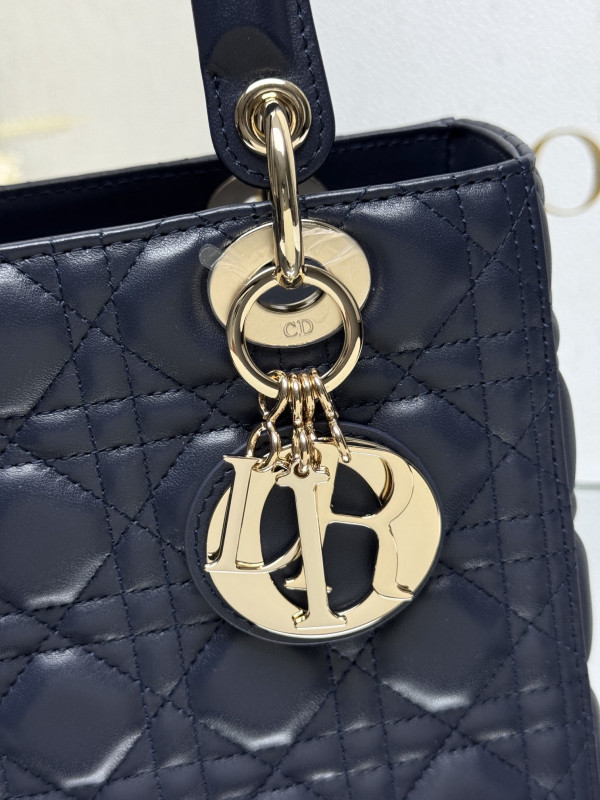 LADY DIRO MEDIUM LAMBSKIN - 24CM