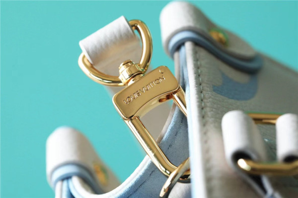 l0*is V*t0n onthego mm