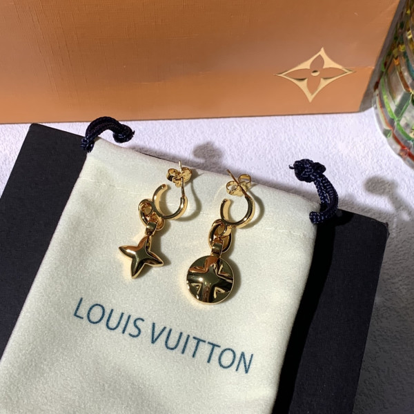 l0*is V*t0n earrings