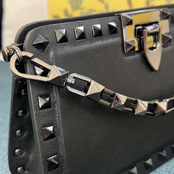 VALENTINO ROCKSTUD CALFSKIN CLUTCH