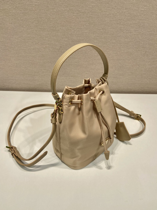 Pra*a bucket bag-15.5*19.5*10cm