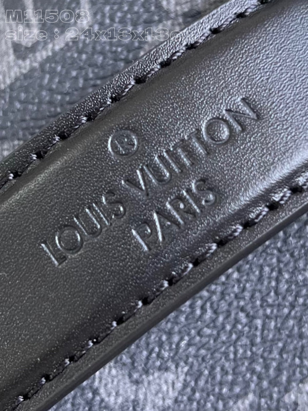 l0*is V*t0n toiletry bag-24*13*13cm