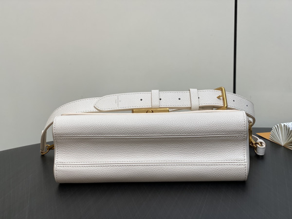 l0*is V*t0n soft twist-27*19*9cm