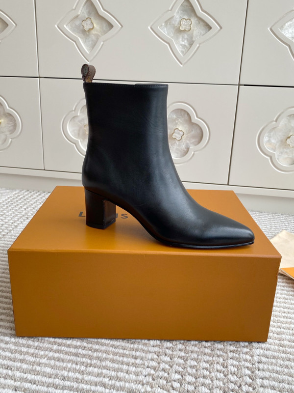 l0*is V*t0n donna ankle boot