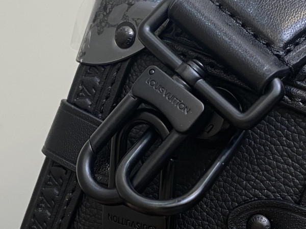 l0*is V*t0n side trunk pm-21*14*6cm