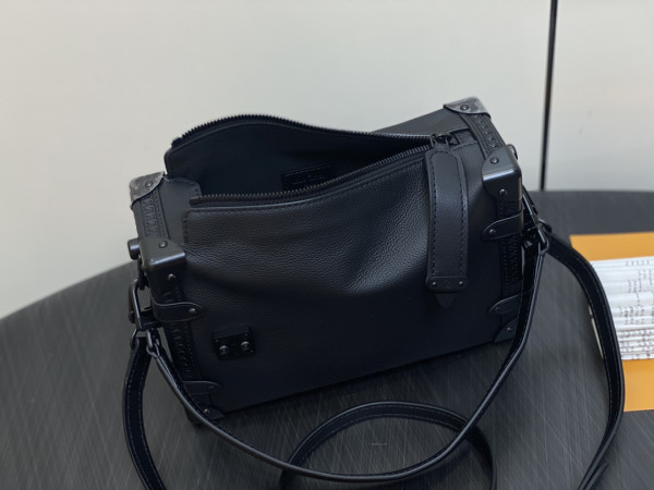 l0*is V*t0n side trunk pm-21*14*6cm