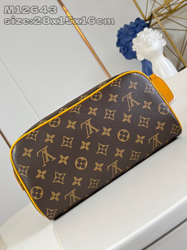 l0*is V*t0n dopp kit-28*15*16.5cm