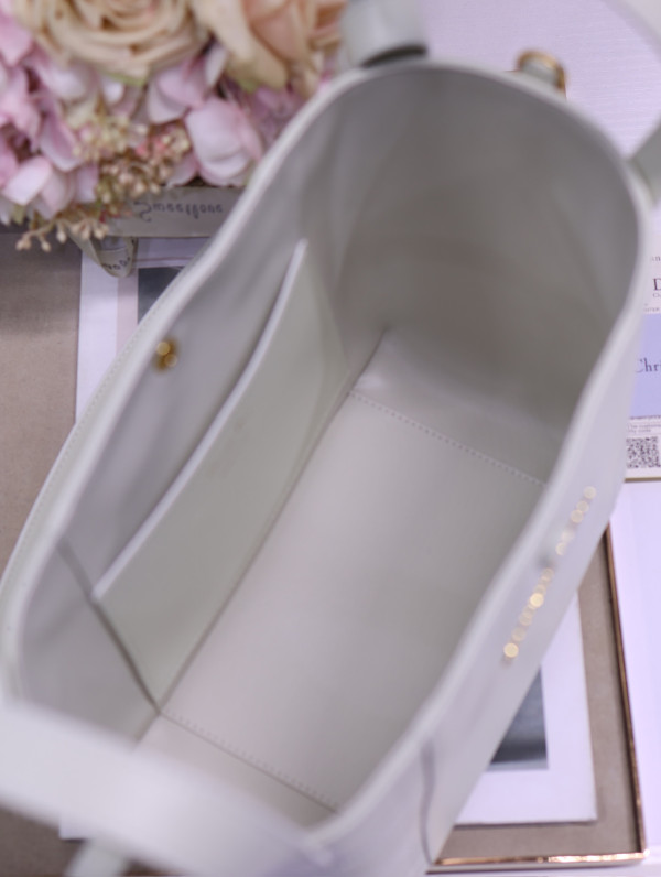 Diro Medium Signature Bucket Bag - 24*23*14CM