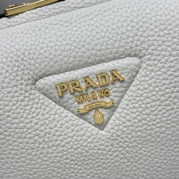 Pra*a small leather bag - 23*21*10cm