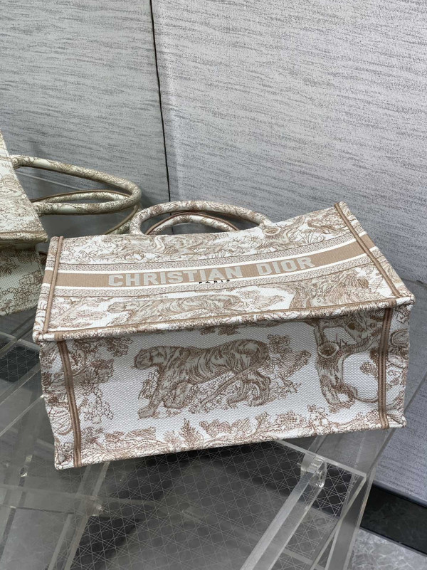 MEDIUM DIRO BOOK TOTE-36.5X27.5X16.5CM