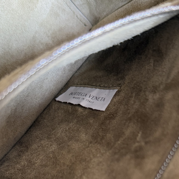 bo*te*ga Ve*ne*ta  arco camera bag -28*18*9cm