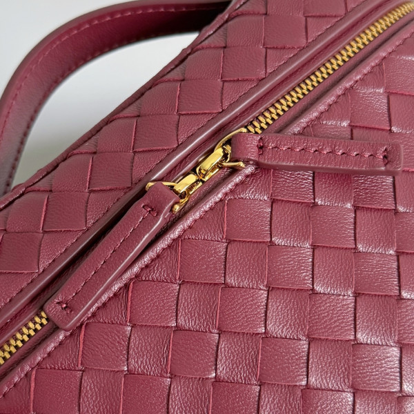 bo*te*ga Ve*ne*ta small soft vanity - 19*14*3cm