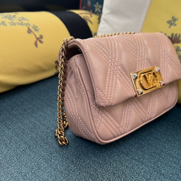 VALENTINO GARAVANI QUILTIE - 19*13*6CM