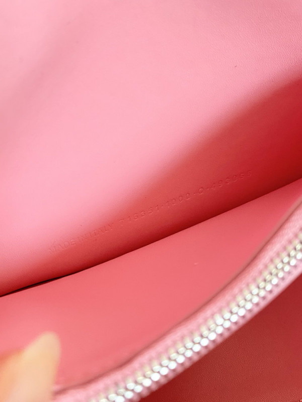 Ba*len*cia*ga crush small chain bag